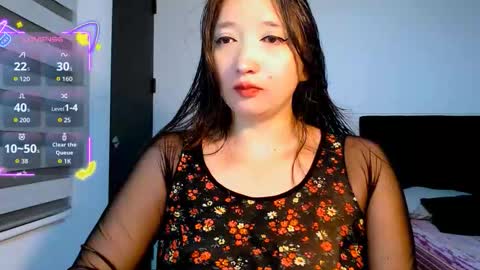 Snapshot of victoria_smile_ chatting on 09-17-25, 10:17 Victoria online show from 09-17-25, 10:17