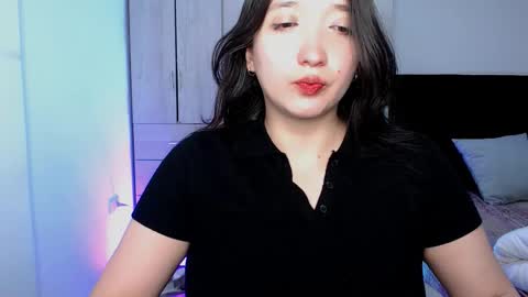 Snapshot of victoria_smile_ chatting on 10-23-25, 09:24 Victoria online show from 10-23-25, 09:24