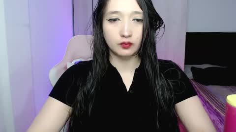 Victoria online show from 11-17-25, 04:35