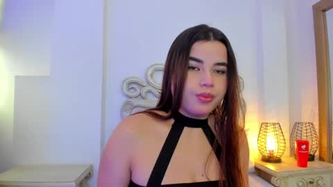 Snapshot of victoria_vallejo chatting on 01-07-25, 11:37 victoria  online show from 01-07-25, 11:37