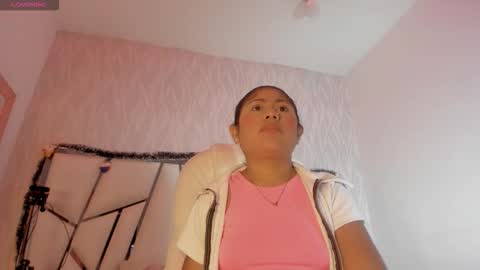 Victoria Sofia online show from 12-15-25, 07:07