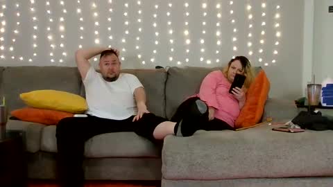 Victoria and Jesse online show from 12-07-24, 03:14