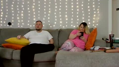 Victoria and Jesse online show from 12-10-24, 12:16