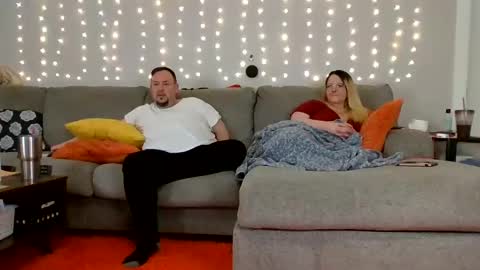 Victoria and Jesse online show from 12-25-24, 12:05