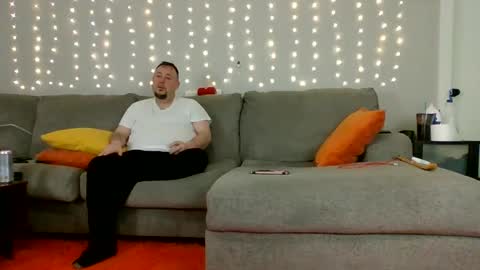 Victoria and Jesse online show from 01-31-25, 06:02