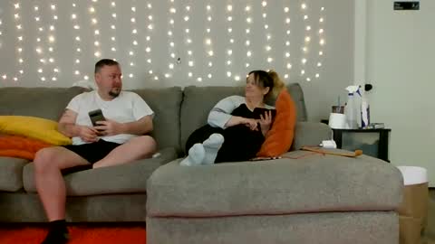 Victoria and Jesse online show from 02-01-25, 06:43