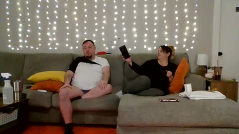 Victoria and Jesse online show from 02-10-25, 12:29