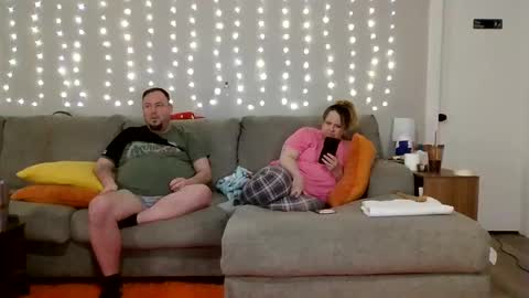 Victoria and Jesse online show from 02-14-25, 12:57