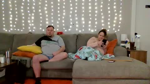 Victoria and Jesse online show from 02-16-25, 12:43