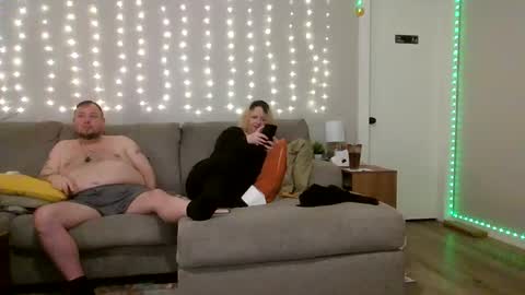 Victoria and Jesse online show from 09-13-25, 02:33