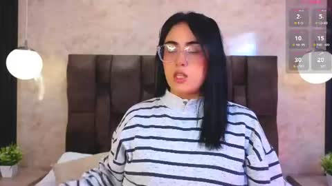 Victoria Andrade online show from 06-11-26, 12:25