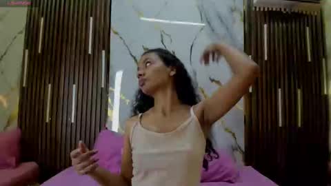 Victoria  online show from 09-10-25, 08:09