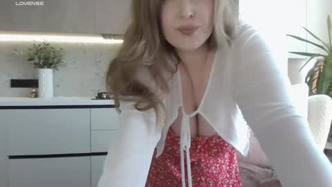 Miss V online show from 05-05-26, 12:35