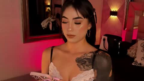 VICTORIA online show from 02-11-25, 07:48