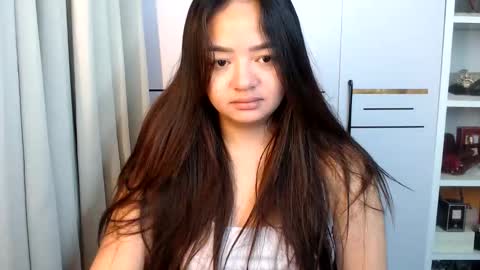 Victoria Harper online show from 05-02-26, 05:23