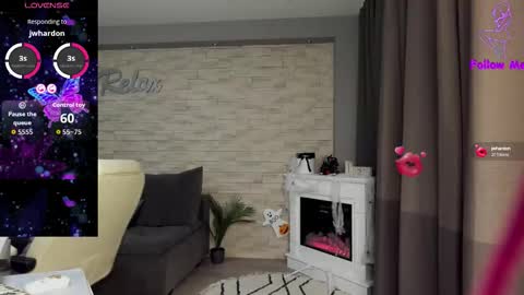 Snapshot of victoriamazze chatting on 11-01-25, 12:45 Victoria online show from 11-01-25, 12:45