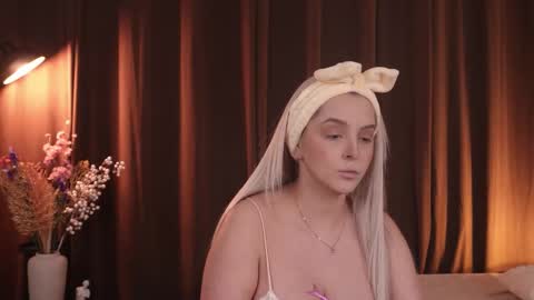 Snapshot of victoriamorrone chatting on 03-01-26, 01:07 Diddy online show from 03-01-26, 01:07