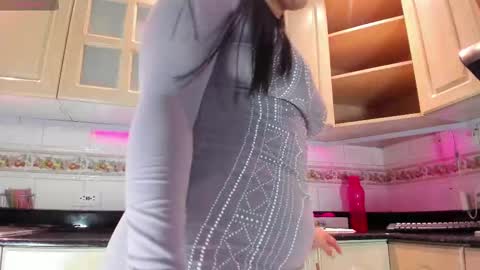 Snapshot of victoriapowell chatting on 10-04-25, 11:41 Victoria online show from 10-04-25, 11:41