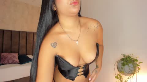 Maria Victoria online show from 01-18-25, 11:43