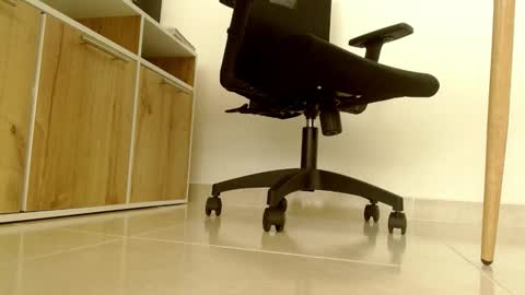 Victoria online show from 10-16-25, 02:18