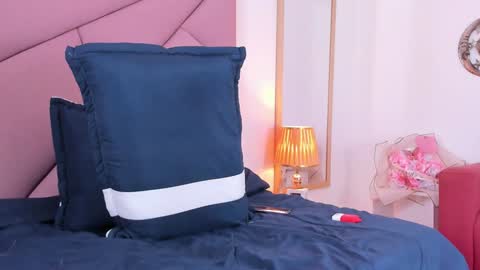VictoriaRoss online show from 01-10-25, 03:16