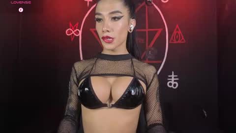 Victoria Vampire online show from 05-13-26, 07:39