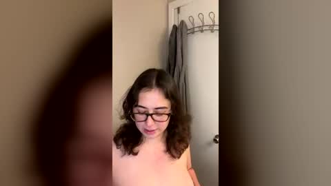 victoriavega307847 online show from 07-29-26, 04:43