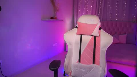 Victoria online show from 09-11-25, 06:35