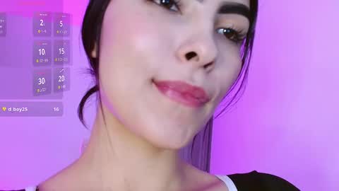 victoriia_henao_ online show from 10-17-25, 02:52