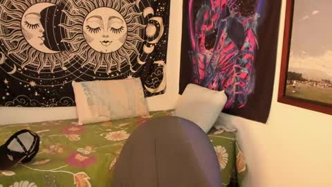 Victorino Jhonson online show from 12-22-24, 05:42