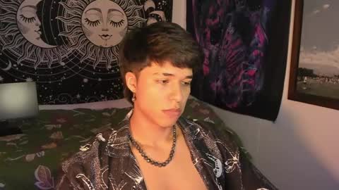 Victorino Jhonson online show from 01-11-25, 04:16