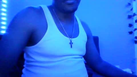 Snapshot of victorville14 chatting on 10-14-25, 02:18 miketville9 online show from 10-14-25, 02:18