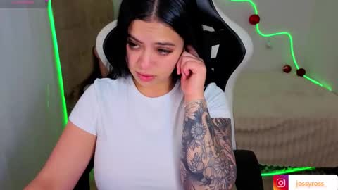 V  I C  T O R I A  online show from 11-25-25, 07:14