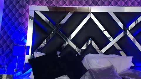 victtoria lee online show from 11-15-25, 06:59