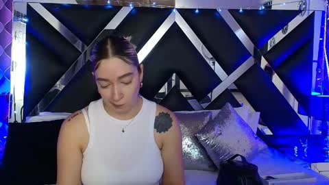 victtoria lee online show from 05-11-26, 07:11