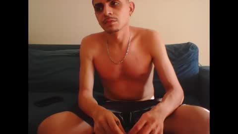 viego_santiago online show from 04-21-26, 06:44