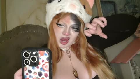Snapshot of viennavisabelle chatting on 05-06-26, 04:30 viennavisabelle online show from 05-06-26, 04:30