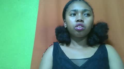 vierge28430 online show from 05-11-26, 06:38