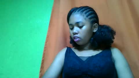 vierge28430 online show from 05-12-26, 07:05