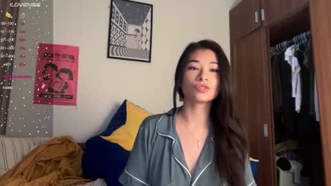 Snapshot of vietwhhore chatting on 01-16-26, 05:00 vietwhhore online show from 01-16-26, 05:00