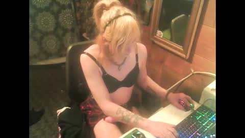 Vie ViXiiiN online show from 01-16-26, 02:15