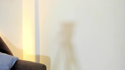 Victoria Strong online show from 12-29-24, 07:00