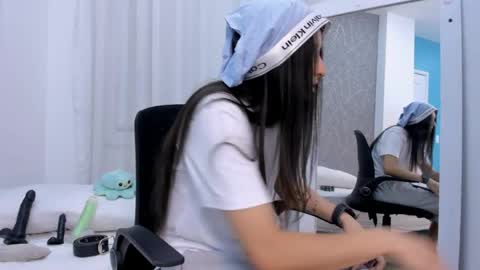 viictoriiasaenz online show from 03-30-26, 04:57