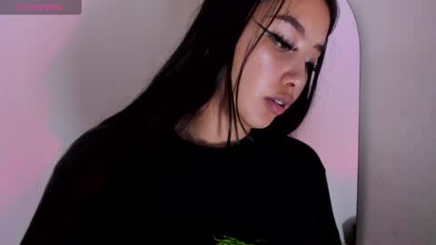 Snapshot of viioleett_cum chatting on 05-11-26, 06:49 viioleett_cum online show from 05-11-26, 06:49