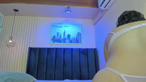 Snapshot of viiolett_lee chatting on 02-18-26, 07:54 Viiolett online show from 02-18-26, 07:54