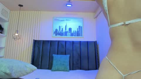 Snapshot of viiolett_lee chatting on 02-28-26, 07:26 Viiolett online show from 02-28-26, 07:26