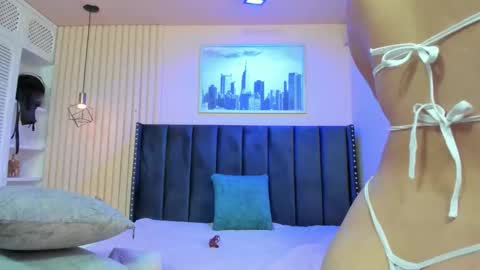 Snapshot of viiolett_lee chatting on 03-08-26, 08:45 Viiolett online show from 03-08-26, 08:45