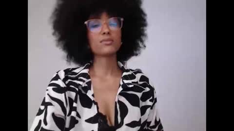 viiolettaaa online show from 06-04-26, 09:21