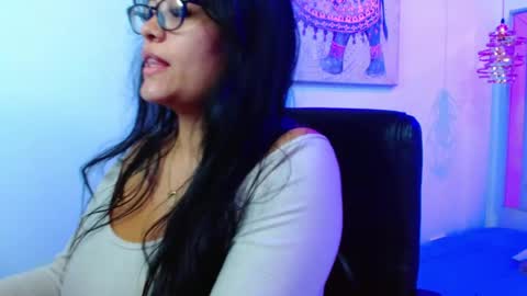 Snapshot of viiolleta chatting on 04-23-26, 12:15 viioleta online show from 04-23-26, 12:15