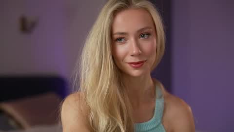 Snapshot of vika54784 chatting on 10-24-25, 04:20 vika54784 online show from 10-24-25, 04:20